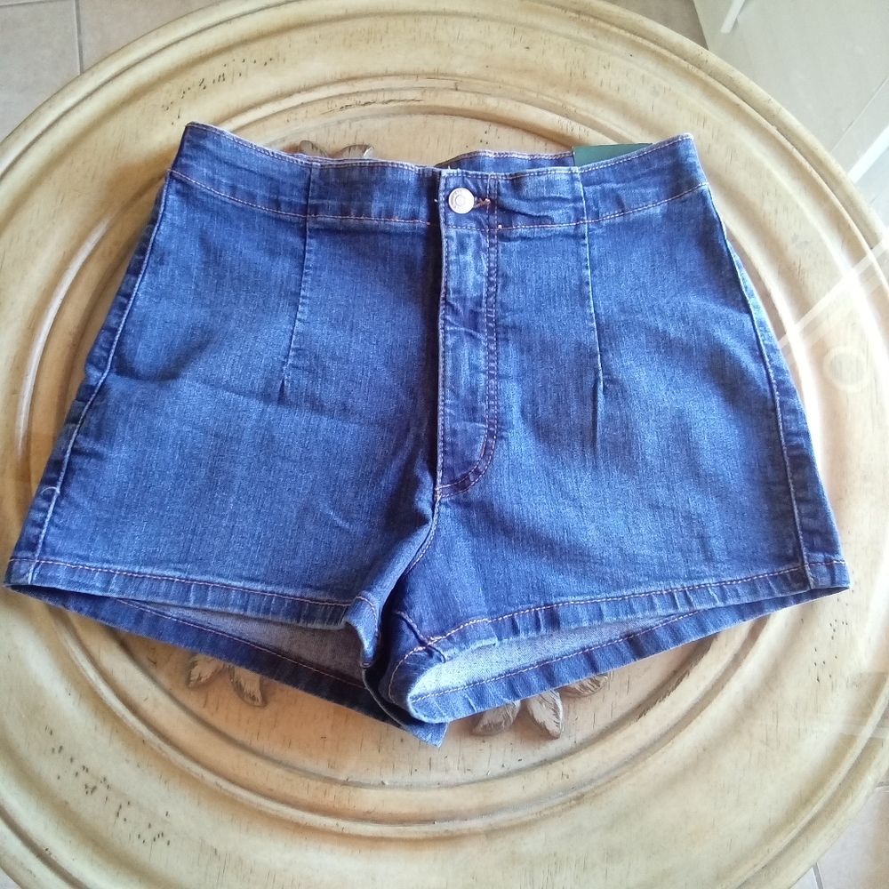 Wild Fable Short, highest rise Short Size 12/31R Color Blue